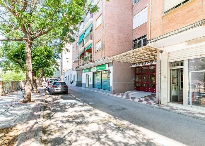 Modern Apartment Close To The City Center And Alhambra